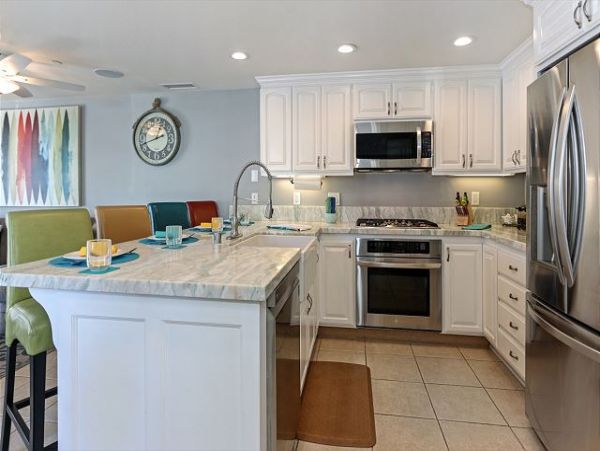 Newport Beach Home 991130