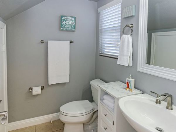 Newport Beach Home 991130