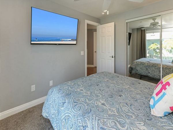 Newport Beach Home 991130