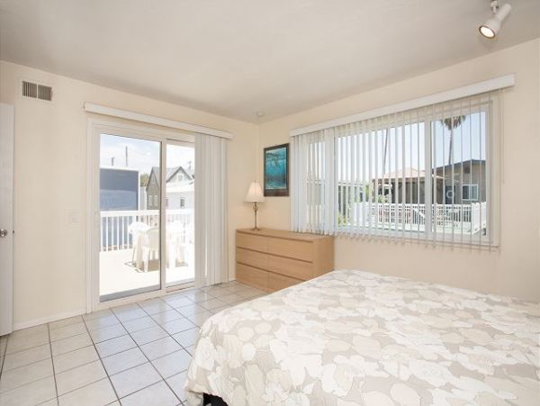 Newport Beach Home 991131