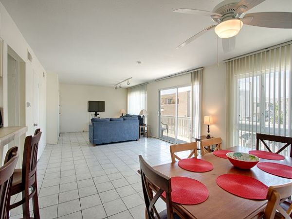 Newport Beach Home 991131