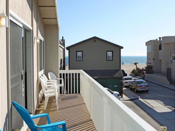 Newport Beach Home 991131