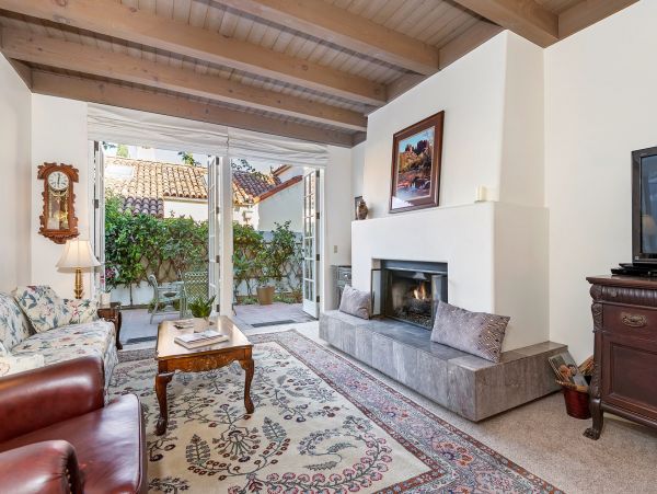 Santa Barbara County Home 991134