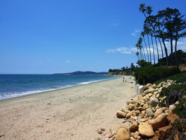 Beautiful 3 Bedroom Cottage in Montecito Sleeps 6