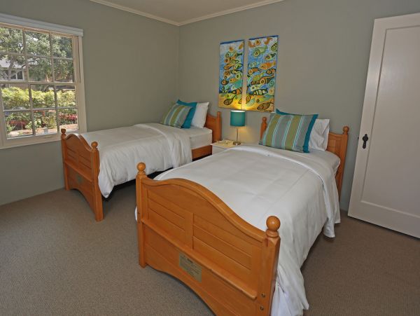 Beautiful 3 Bedroom Cottage in Montecito Sleeps 6