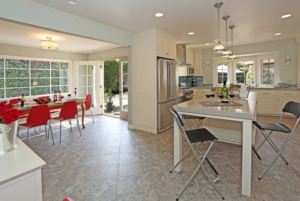 Beautiful 3 Bedroom Cottage in Montecito Sleeps 6