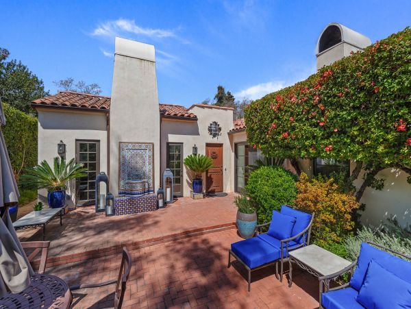 Santa Barbara County Home 991140