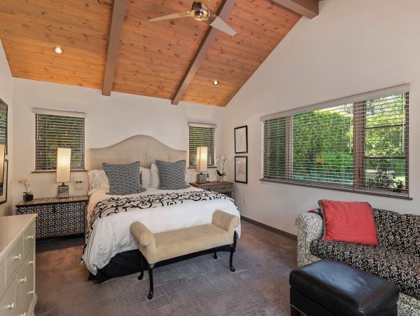 Santa Barbara County Home 991140