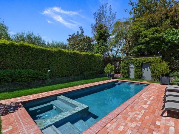 Santa Barbara County Home 991140