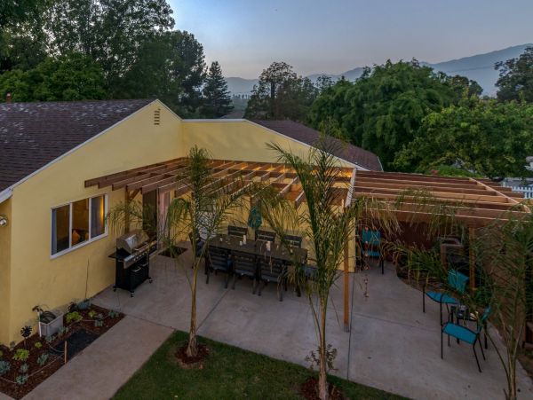 Santa Barbara County Home 991141