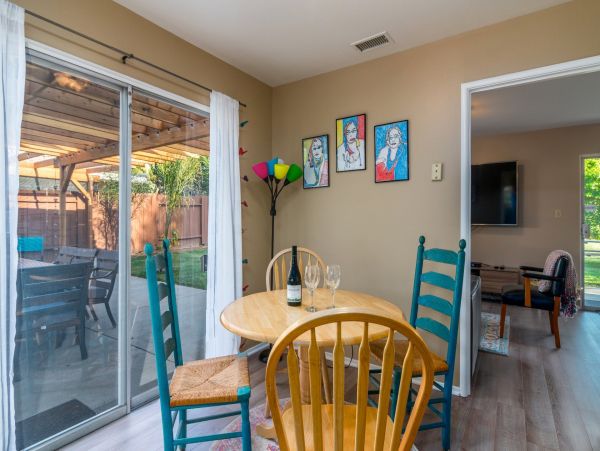 Santa Barbara County Home 991141