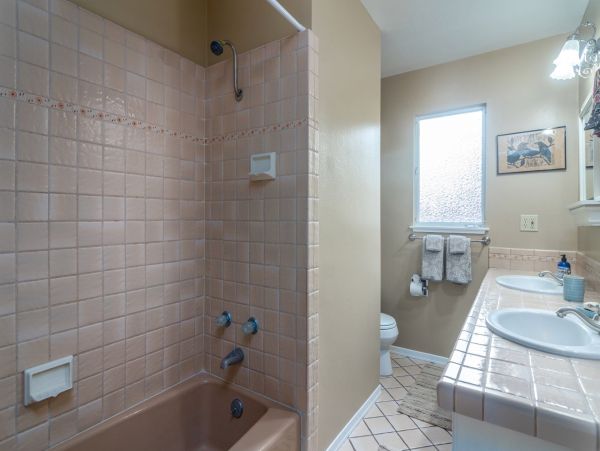 Santa Barbara County Home 991141