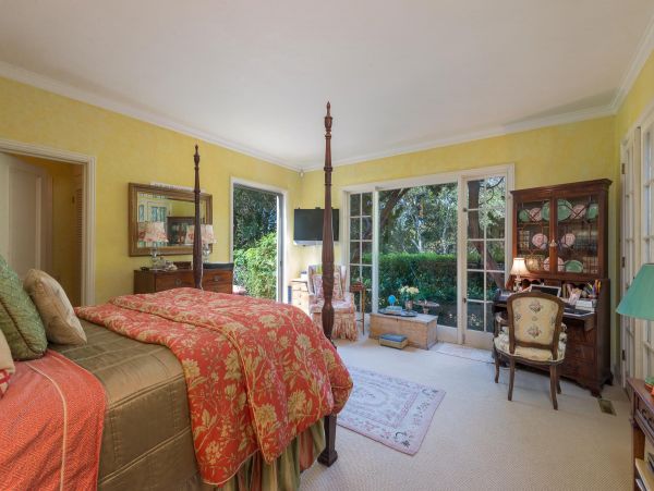 Santa Barbara County Home 991142