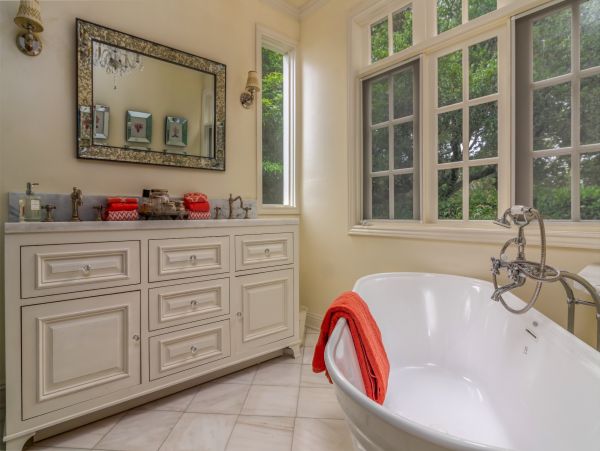 Santa Barbara County Home 991142