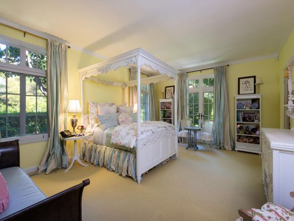 Santa Barbara County Home 991142