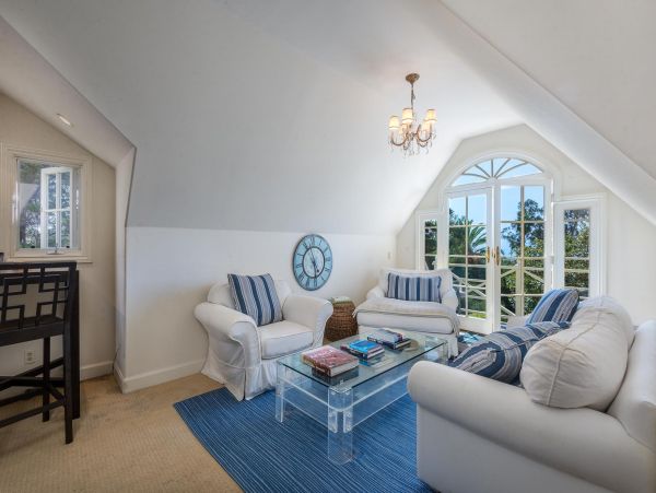 Santa Barbara County Home 991142