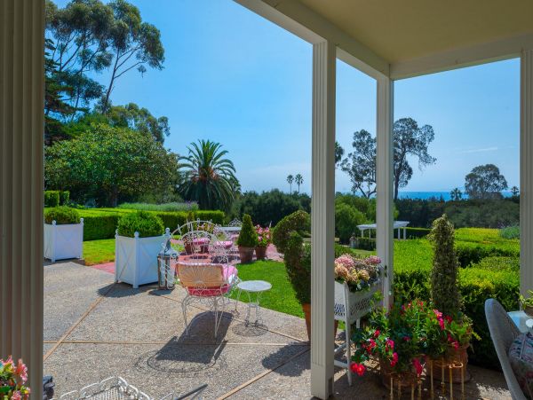 Santa Barbara County Home 991142