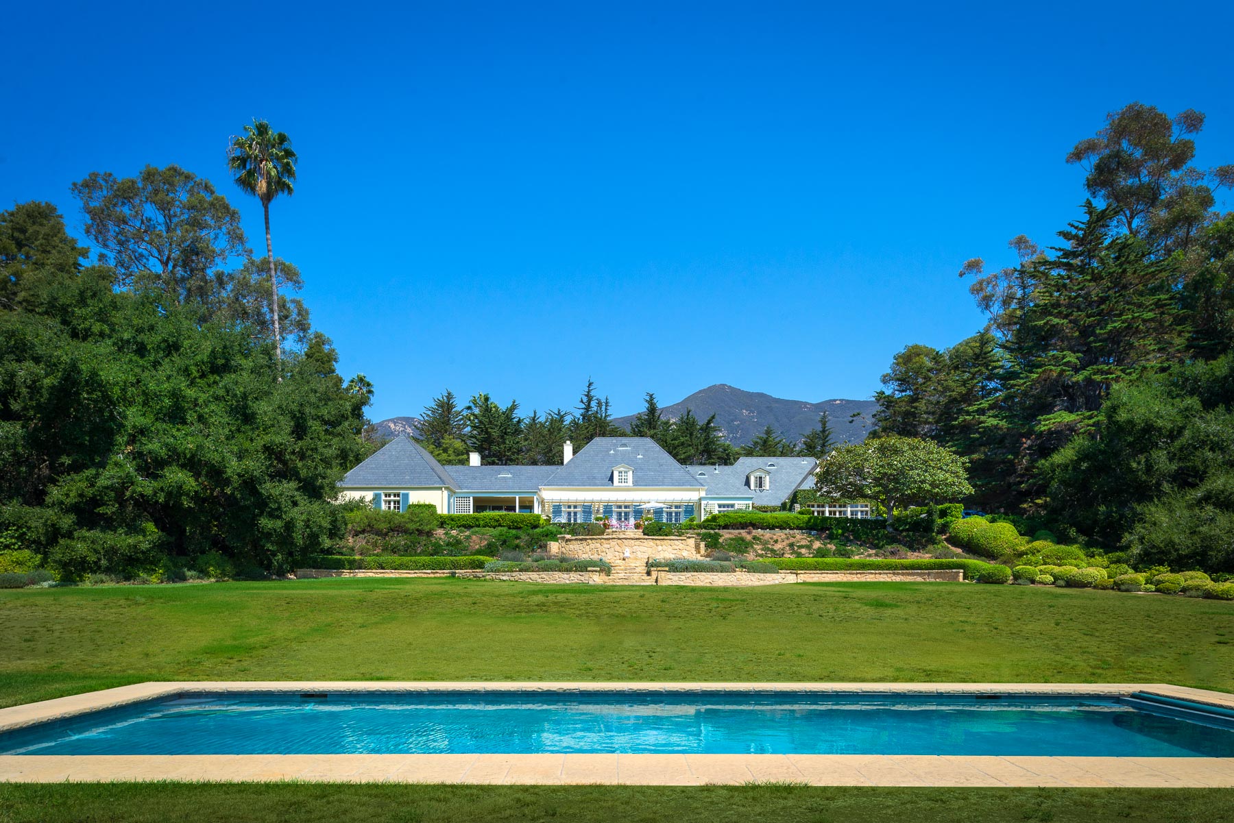 Santa Barbara County Home 991142