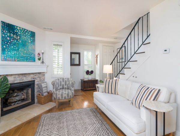 Santa Barbara County Home 991144