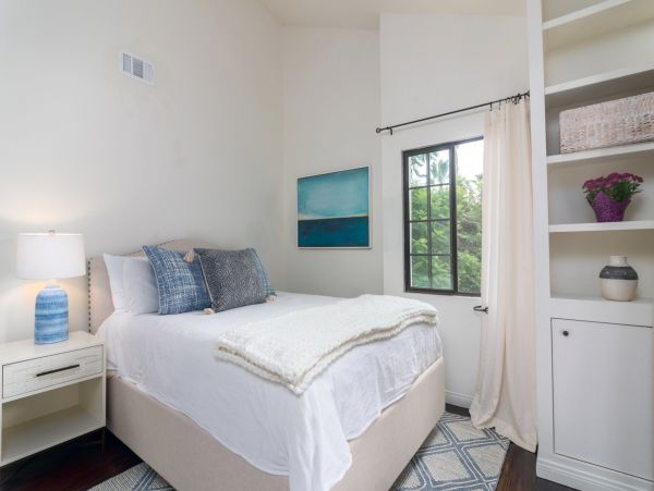 Santa Barbara County Home 991144