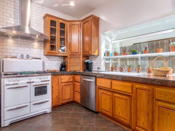 Santa Barbara County Home 991145