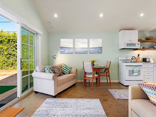 Santa Barbara County Home 991147