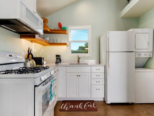 Santa Barbara County Home 991147