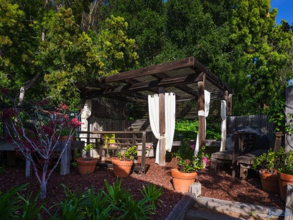 Santa Barbara County Home 991150