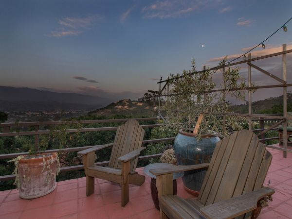 Santa Barbara County Home 991152