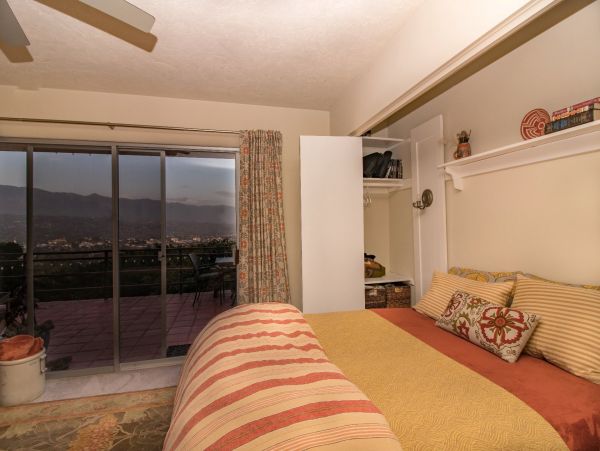 Santa Barbara County Home 991152