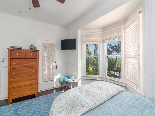 Understated Elegance and a Great Location Ocean Views