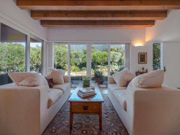 Santa Barbara County Home 991155