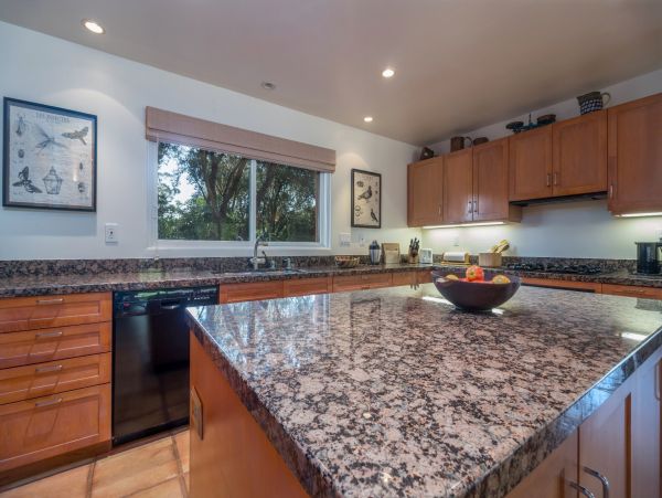 Santa Barbara County Home 991155