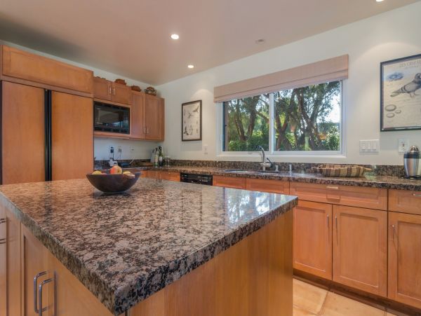 Santa Barbara County Home 991155