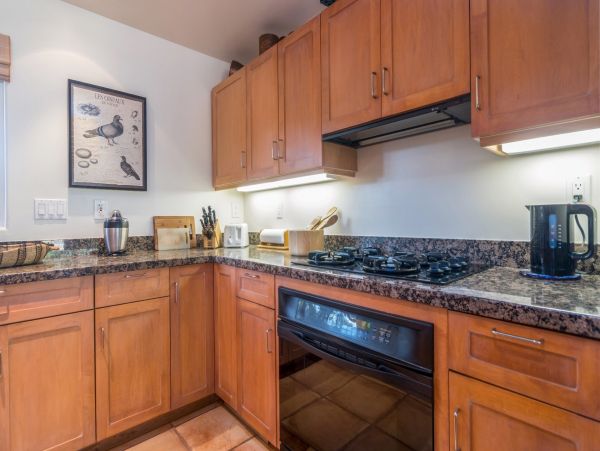 Santa Barbara County Home 991155