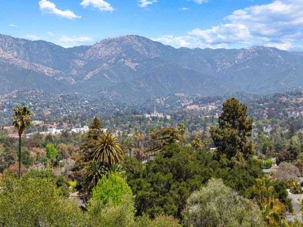 Santa Barbara County Home 991156