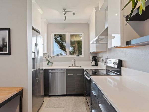 Santa Barbara County Home 991156
