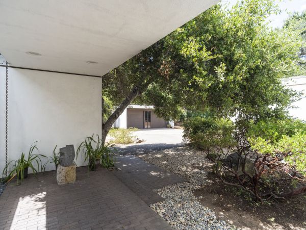 Santa Barbara County Home 991158