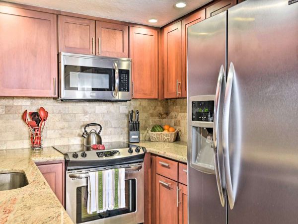 Lahaina Getaway: Stunning 2BR Condo Steps from the Beach
