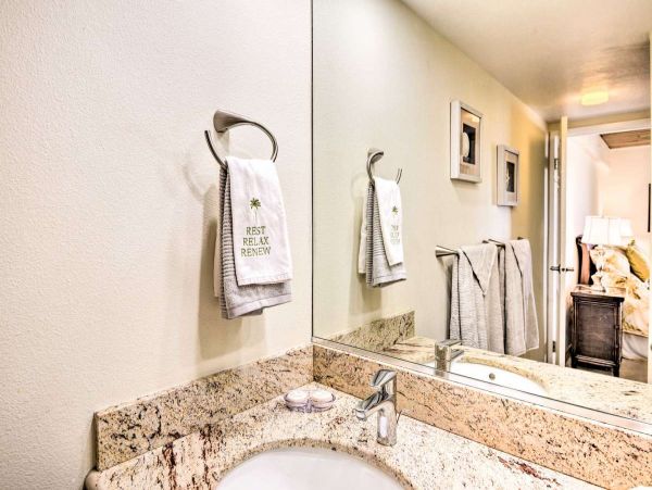 Lahaina Getaway: Stunning 2BR Condo Steps from the Beach