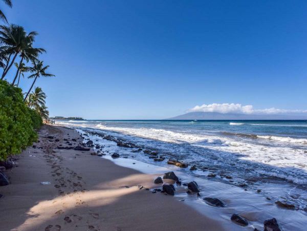 Lahaina Vacation Condo Sleeps 4 Guests