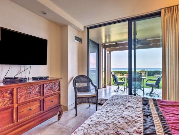 Lahaina Vacation Condo Sleeps 4 Guests