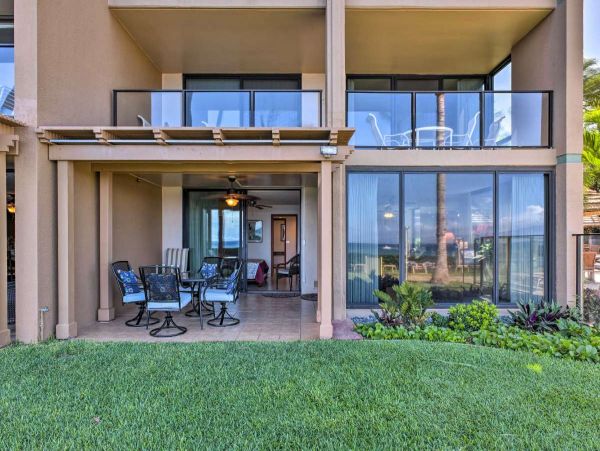 Lahaina Vacation Condo Sleeps 4 Guests