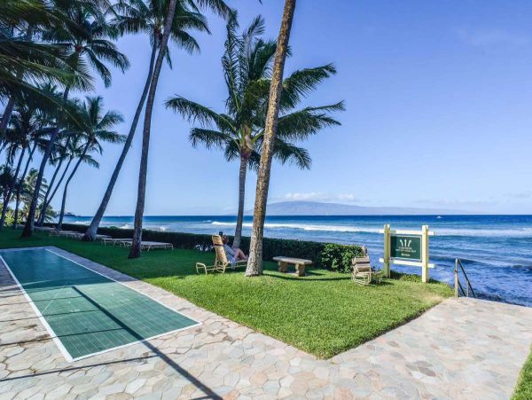 Lahaina Vacation Condo Sleeps 4 Guests