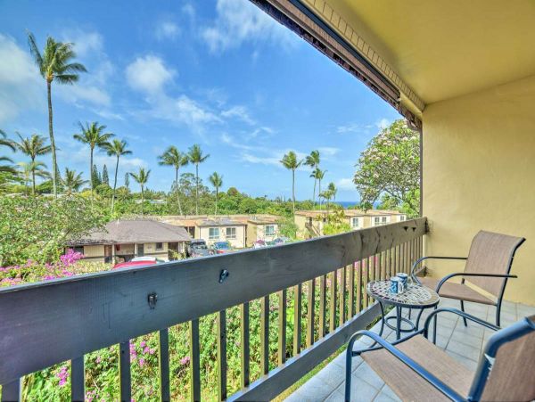 Lahaina Vacation Condo One Bedroom Sleeps 4 Guests