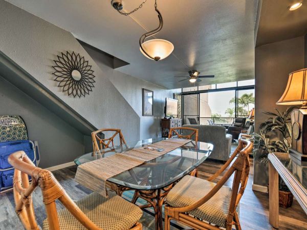 Two Bedroom Vacation Rental in Lahaina Short Walk to Beach