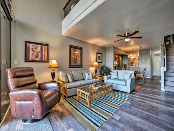 Two Bedroom Vacation Rental in Lahaina Short Walk to Beach