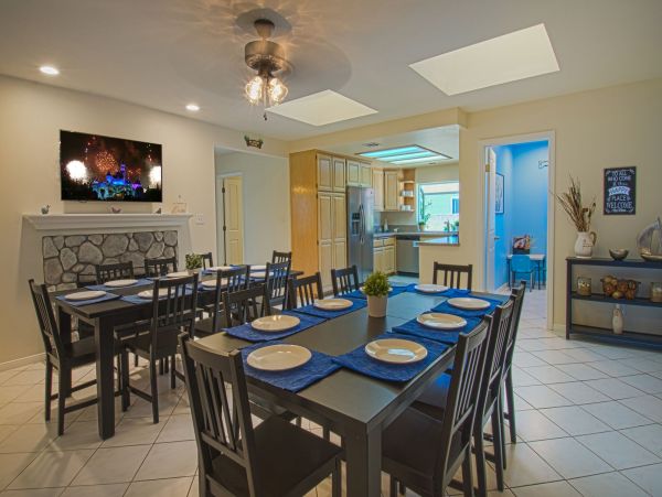 Anaheim Home 991178