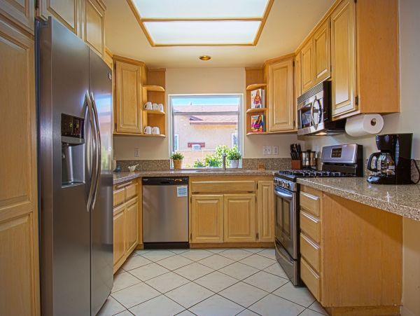 Anaheim Home 991178