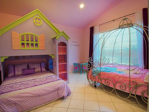 Anaheim Home 991178